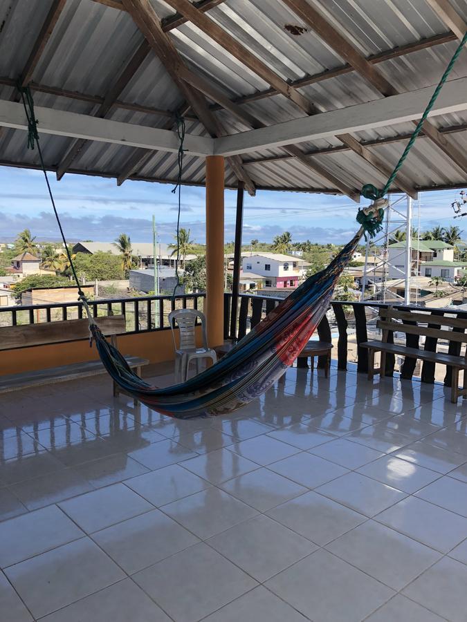 Hostal Sandrita Puerto Villamil Ngoại thất bức ảnh